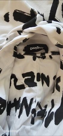 Sweat à capuche Desigual unique, taille M état neuf
