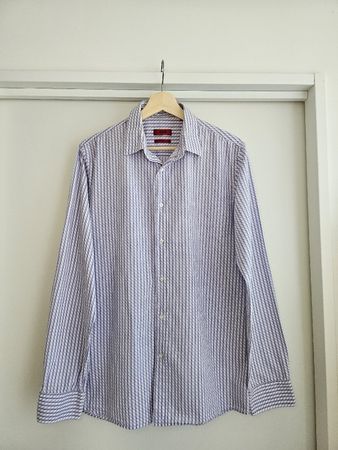 HUGO Shirt in size M, Slim Fit