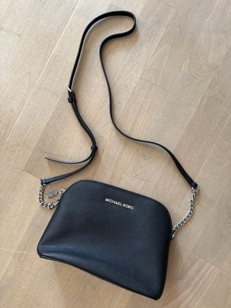 Michael Kors Handtasche schwarz wie neu 