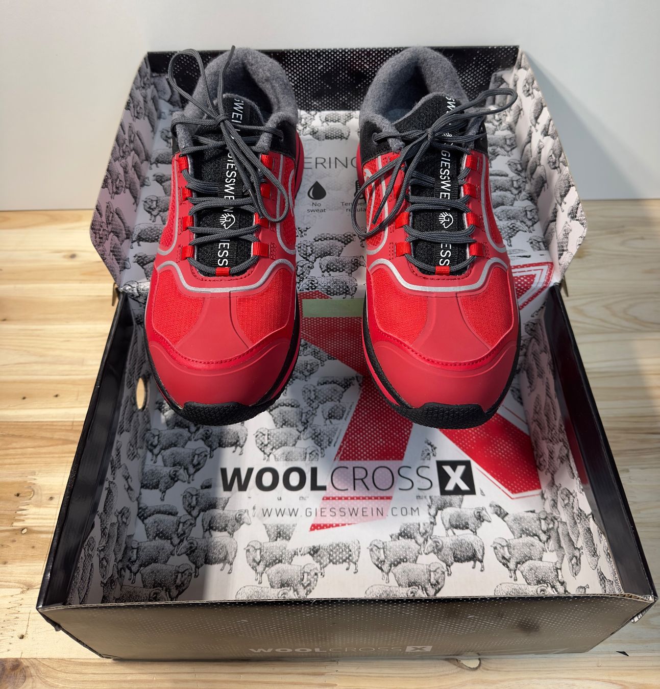Nike Herrenschuhe: Giesswein WoolCrossX Schuhe Grösse 40 Neu – Neu und originalverpackt aus Nebikon von Andreas-Tools 1