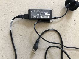 Netzteil HP Laptop 65 W, Output 19.5V, Input 100-240V