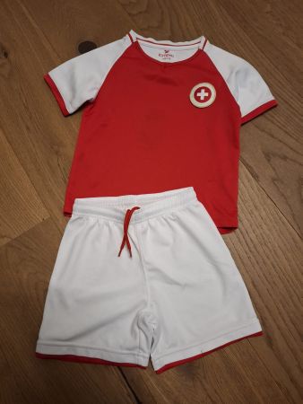 Sportset / Trikot Fussball Schweiz Gr. 110/116 von Extend