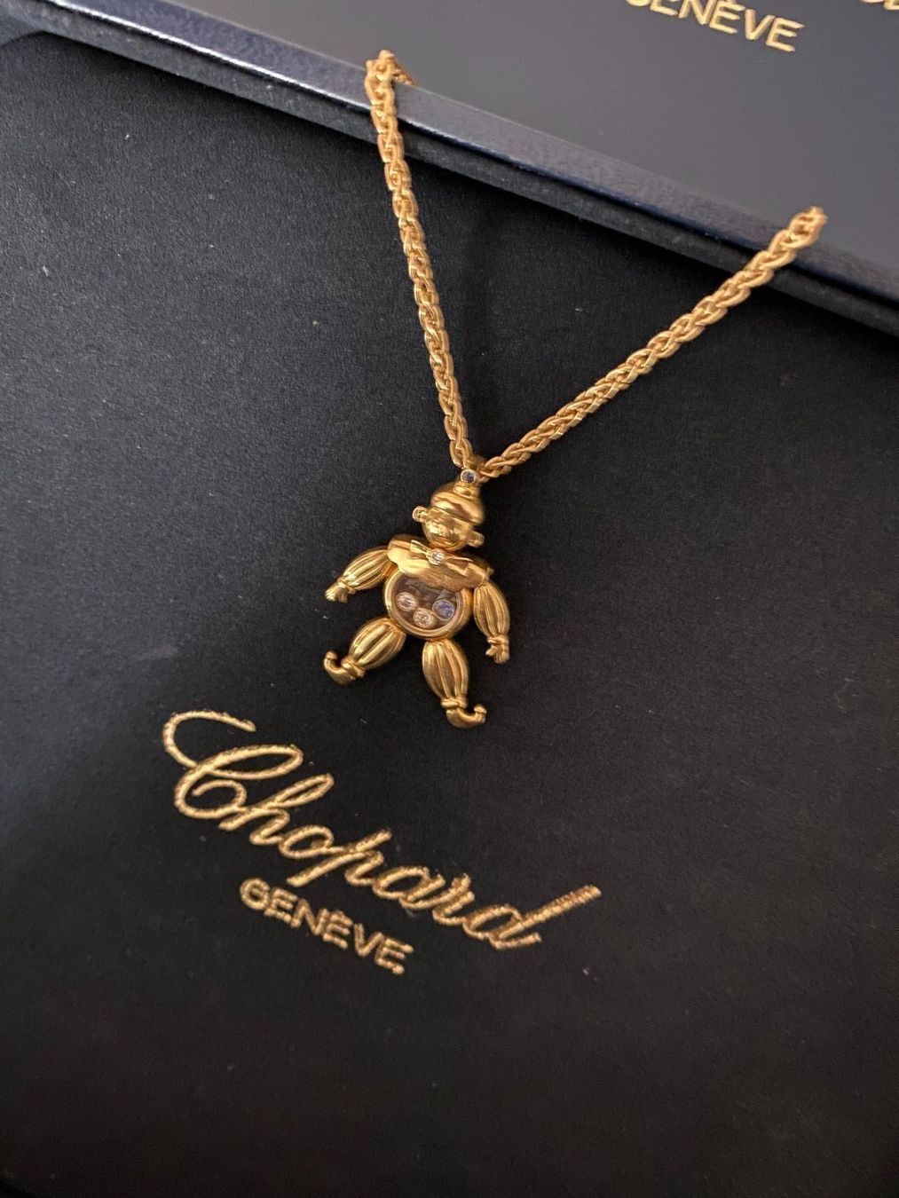 Chopard Ciondoli: Orig. Chopard Harlekin / Clown mit Kette – Usato da Kilchberg ZH venduto da happyymee 2