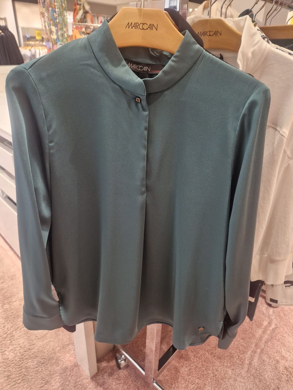 Marc Cain Blusen: MARC CAIN - Bluse uni / N2 – Neu und originalverpackt aus Spreitenbach von Jessy8
