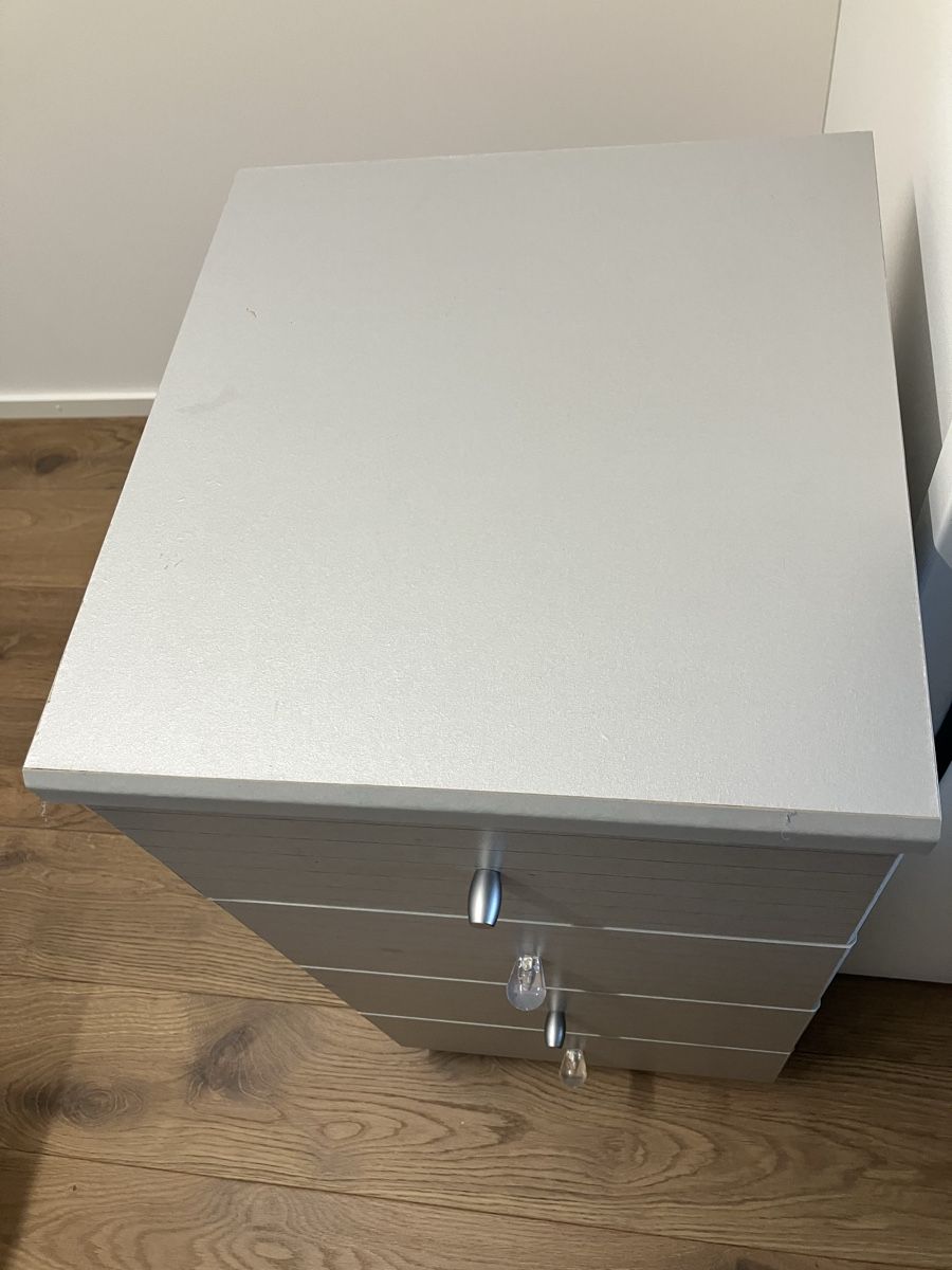 Cassettiere: GRATIS Schubladen Möbel – Usato da Au ZH venduto da mot_2hrh 2