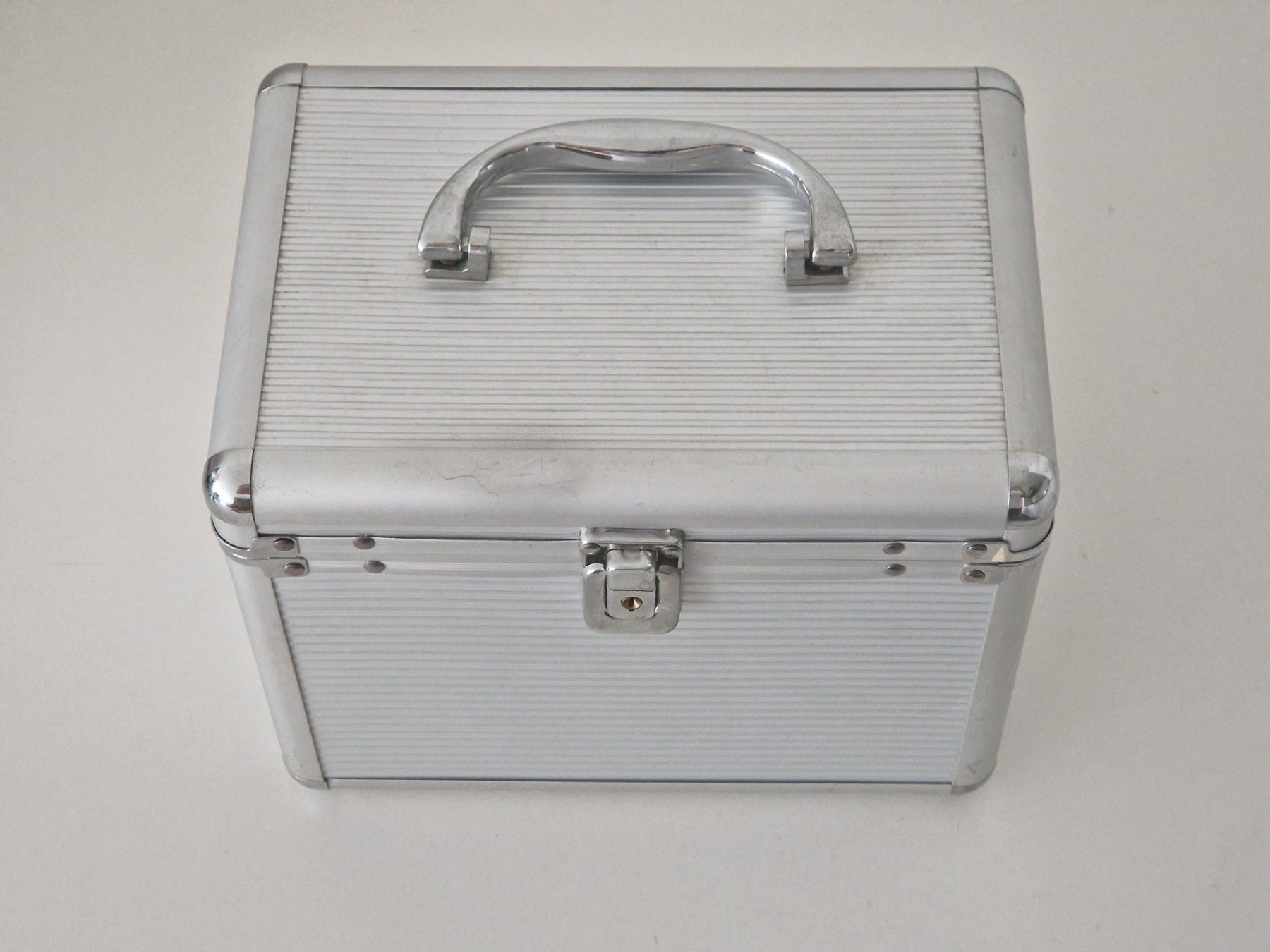 Altro per la casa: CD/DVD Case – Usato da Domat/Ems venduto da cgrho01