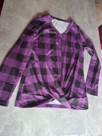 Pull longues manches col en V taille M 65% coton
