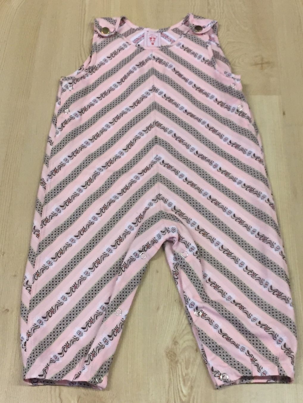 Jumpsuits: Latzhose Edelweiss Gr. 74 / 80 - NEU – Neu und originalverpackt aus Delley von Schwiizy