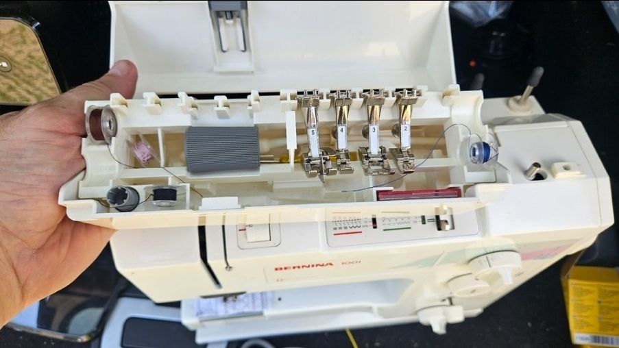 Bernina Macchine da cucire: Bernina 1001 Sewing Machine  – Difettoso da Sachseln venduto da laz_65cg 1