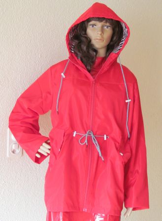NEU rote Regenjacke Regenmantel Parka XL von Nicole Preiser
