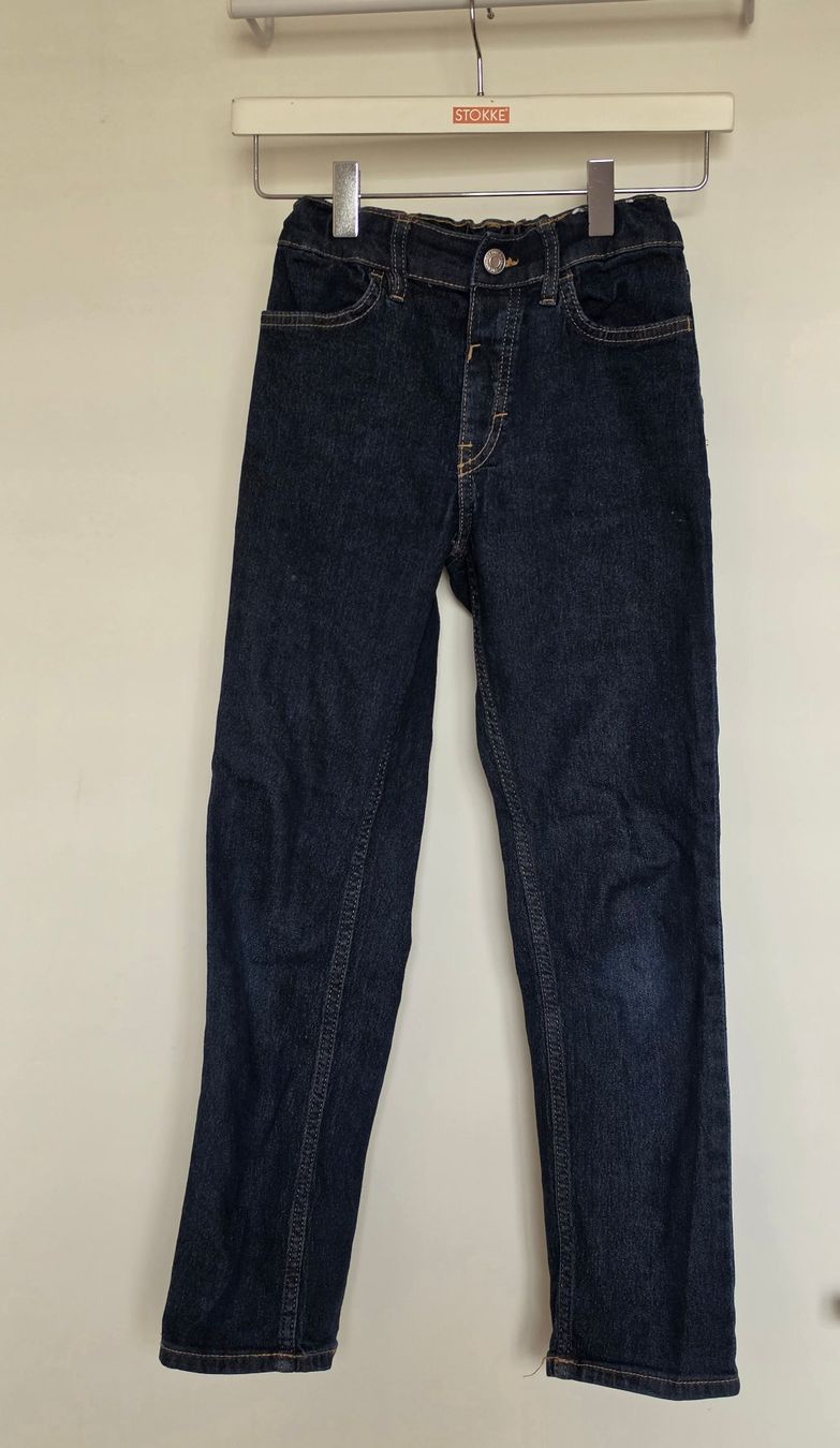 H&M Pantaloni: Jeans Slim Fit Gr. 140 – Usato da Zürich venduto da Londonista