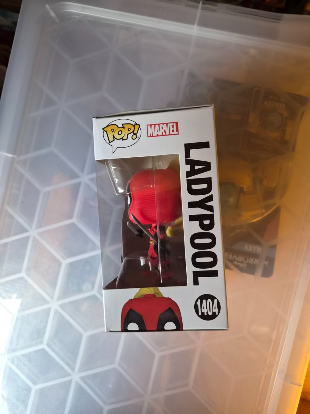 Funko Statuette: Funko Pop! Ladypool 1404 Deadpool & Wolverine Marvel – Nuovo e nell'imballaggio originale da Sisseln AG venduto da schenk-figuren 1