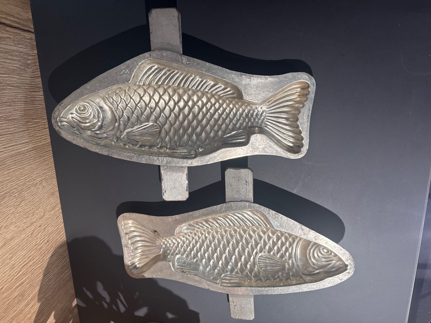 Teglie da forno: Moule chocolat schokoladenform 24cm poisson – Usato da Lajoux JU venduto da Briard0 1