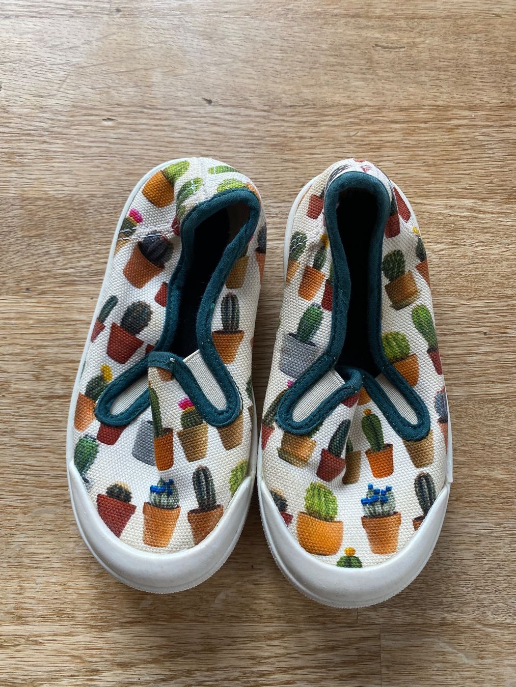 Veja Scarpe per ragazzi: Veja Kinderschuhe Gr. 22/23 – Usato da Aesch BL venduto da snezienka53