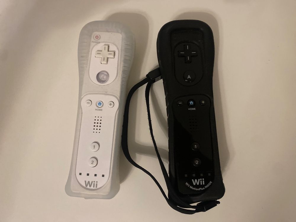 2x Wii Motion Controller Nintendo Wii Kaufen auf Ricardo