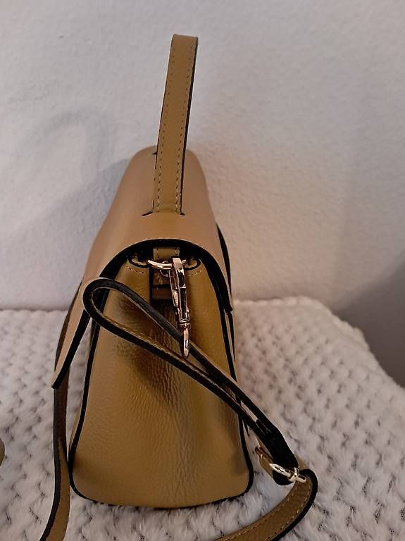 Sacs femmes: Ledertasche  – Neuf avec emballage d'origine à Basel par len_t965 1