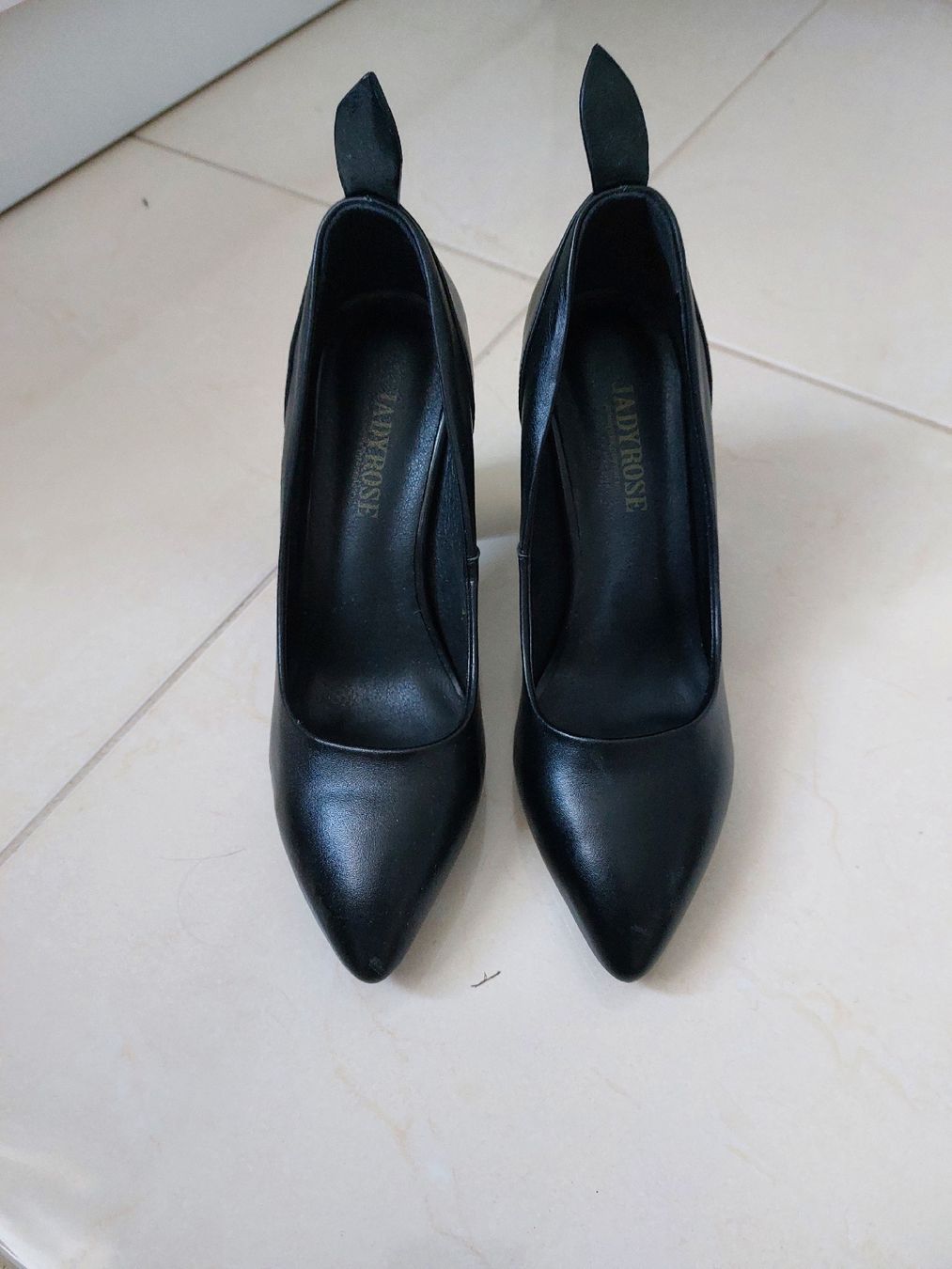 Damenschuhe: escarpin Jadyrose, noir , en cuir véritable – Neu (gemäss Beschreibung) aus Formangueires von Fabienne1974