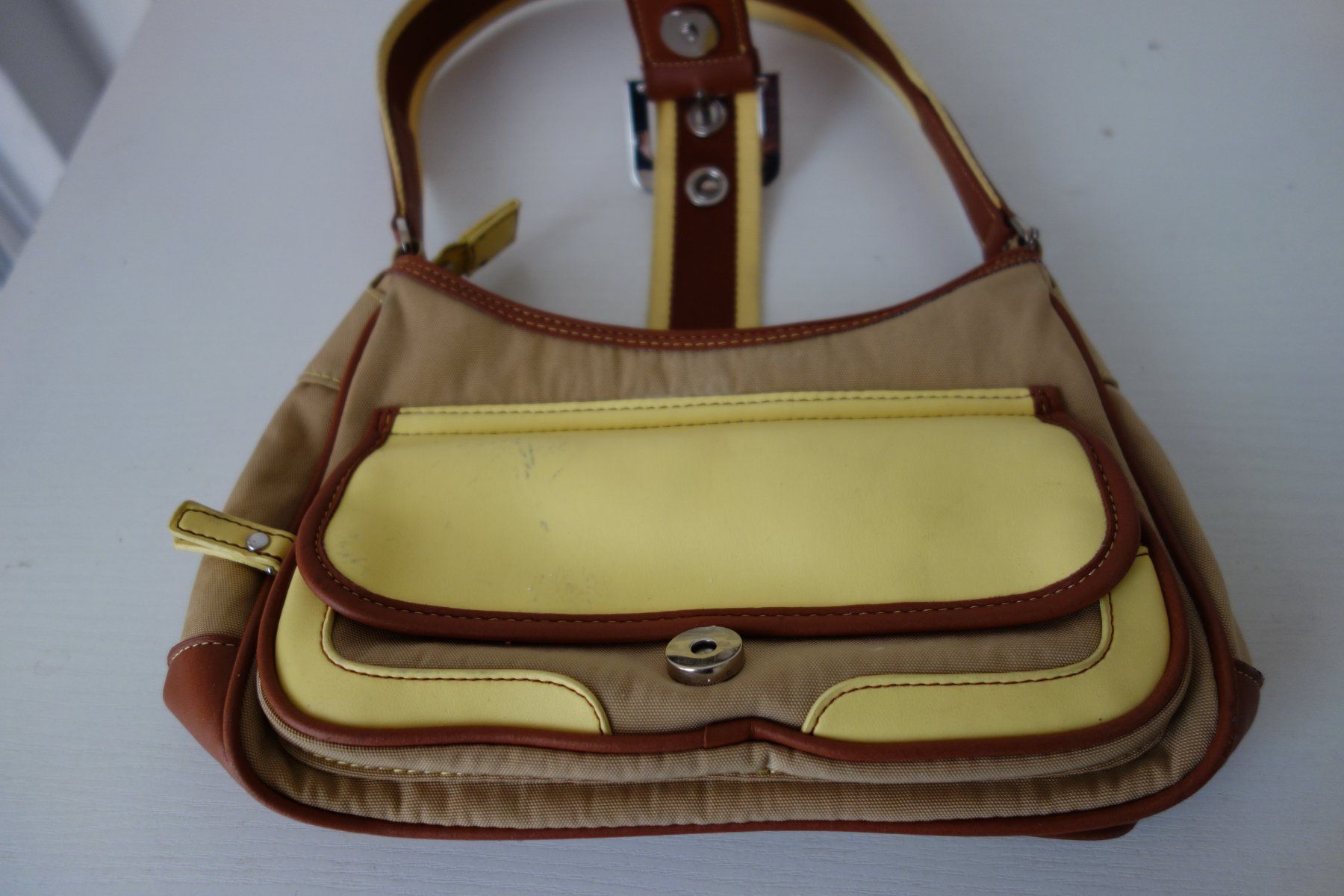 Esprit Borse da donna: Handtasche Damen Esprit – Usato da Schachen b Herisau venduto da Locophon 2