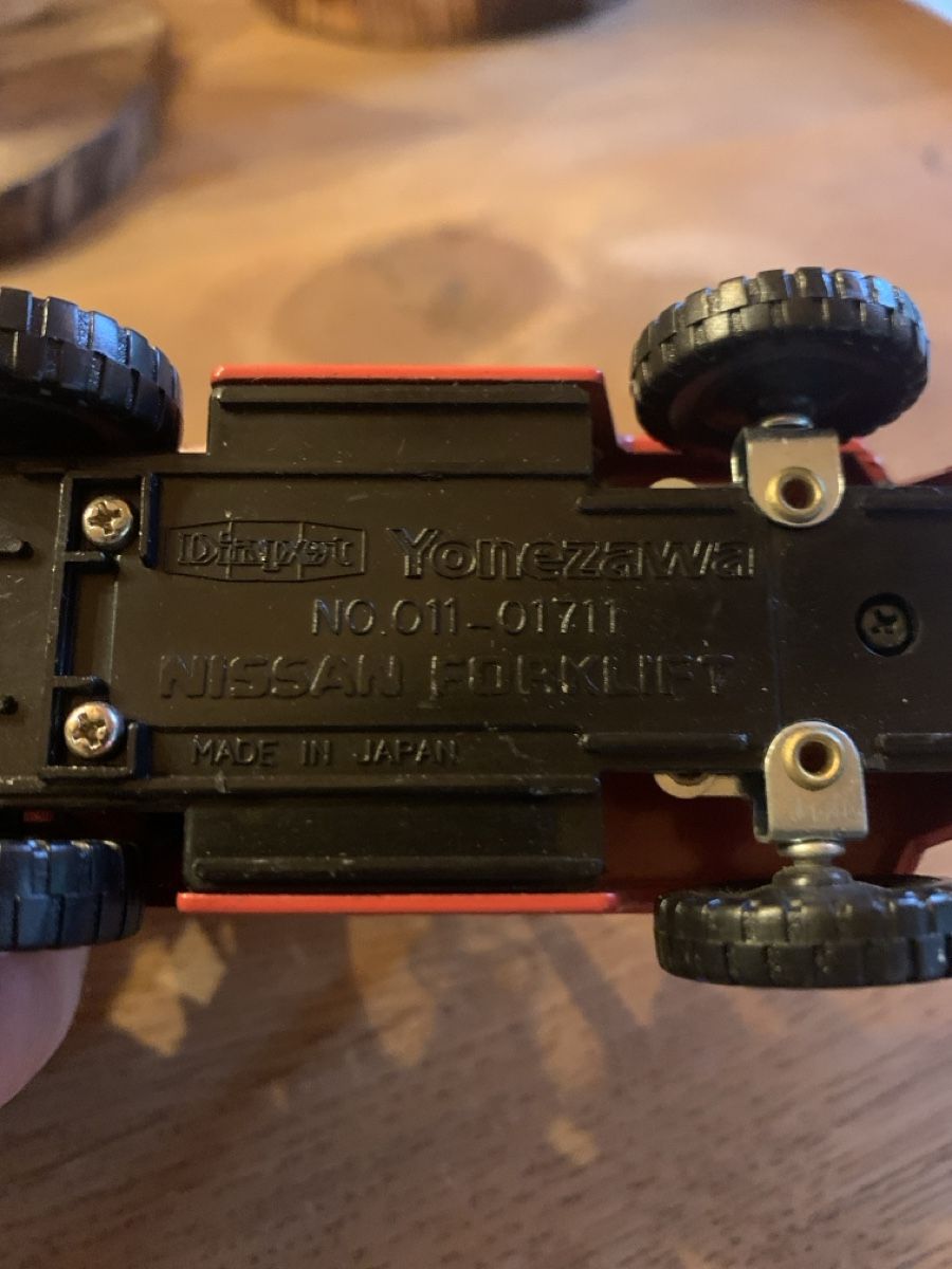 Nissan Modellini d'auto: Nissan Modellstapler Diapet – Usato da Dotnacht venduto da 007ym 2
