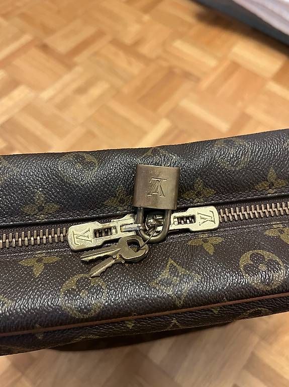 Louis Vuitton Borse: Louis Vuitton Danube Cross Body VB – Usato da Steinhausen venduto da Julie1319 1