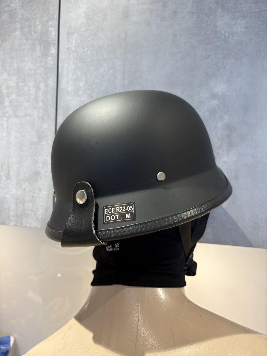 Casques & visières: Motorradhelm Jethelm Chopper Grösse M ECE DOT schwarz matt – Neuf avec emballage d'origine à Luterbach par tomxvi_99 2