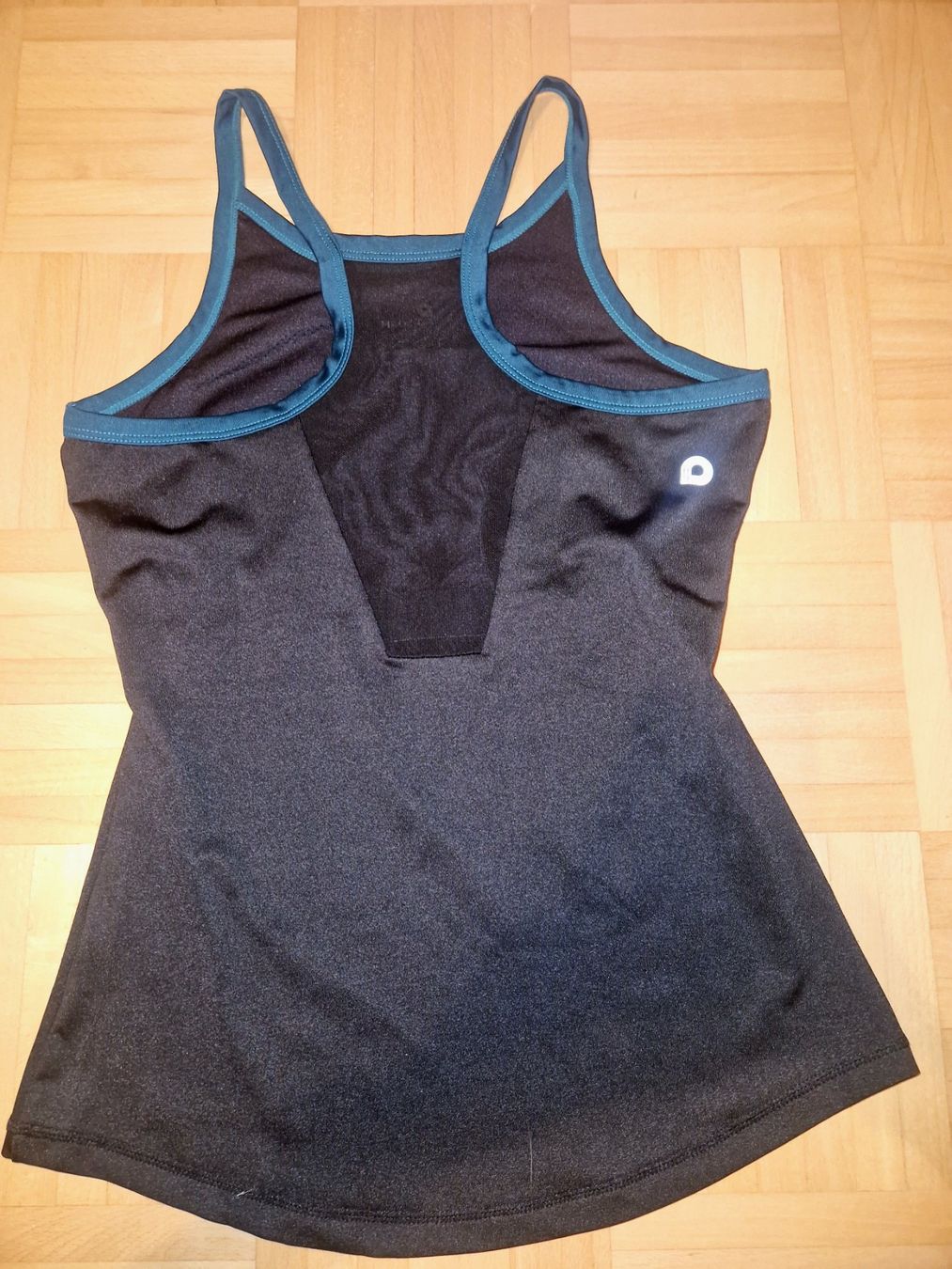 Top: Sporttop Perform Grösse 36 Damen schwarz – Usato da Lungern venduto da jcj007 1