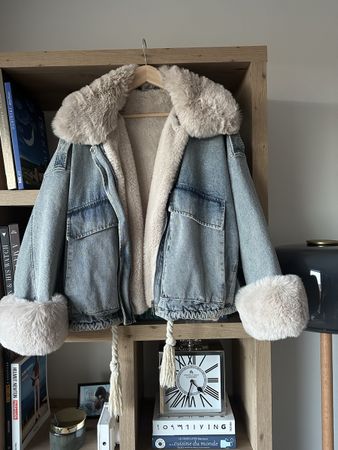 Veste en jeans et fourrure