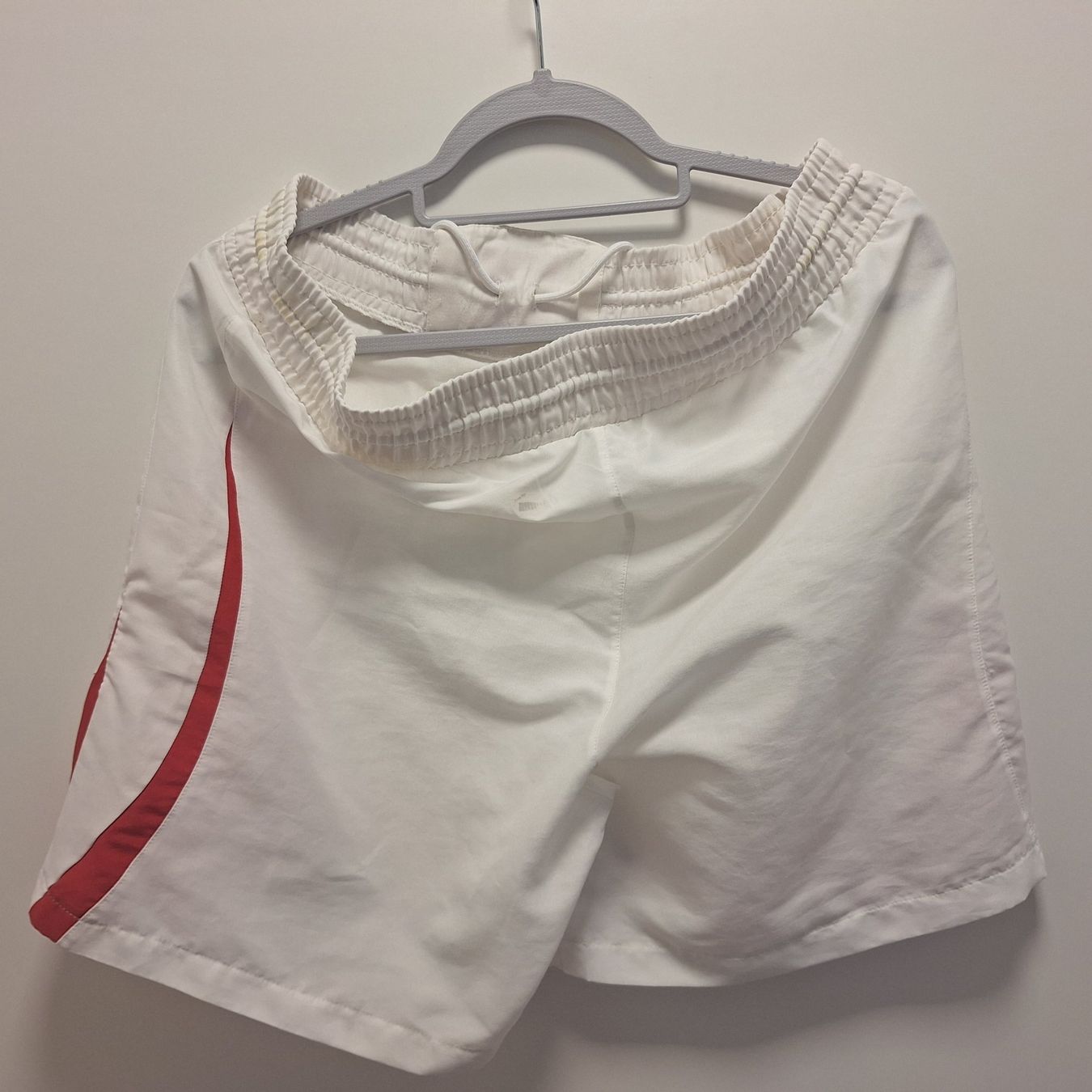 Canottiere & Pantaloni: Puma Suisse Nati shorts – Usato da Bellinzona venduto da LA-ropa-de-Juan 1