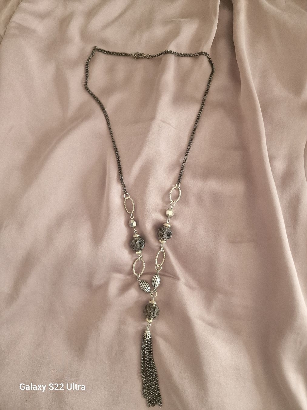 Catenine: Stylish necklace with small details – Usato da Zürich venduto da yam_rct6 6