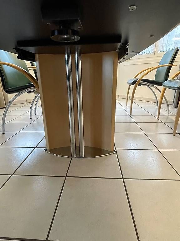 Set di tavolo e panche: Auszugtisch mit 6 Stühlen – Usato da Schötz venduto da MLH02 3