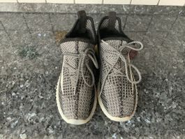 Sneakers  2 Paar grau / weiss  Grösse 39 guter Zustand