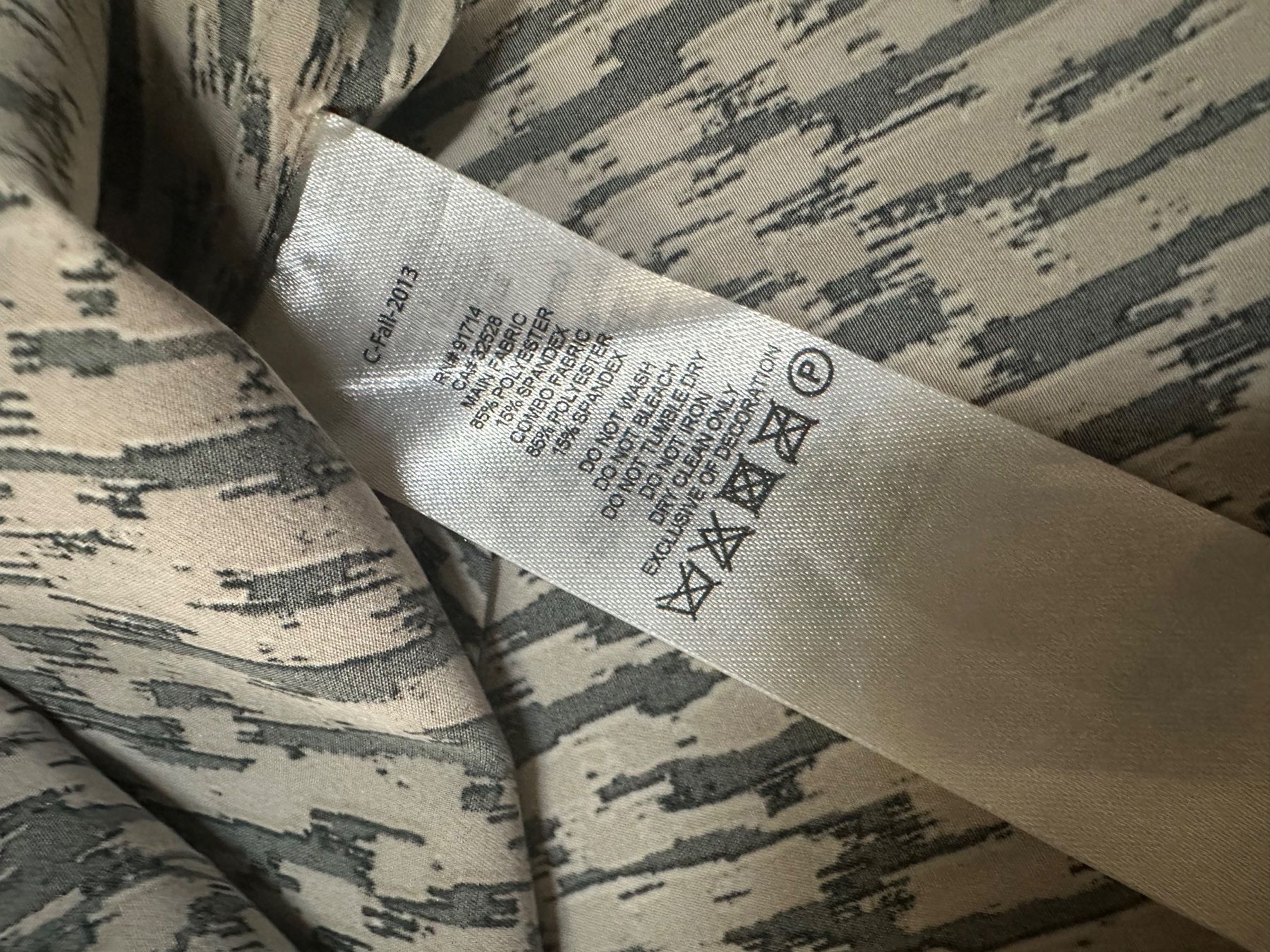 Armani Kleider: Armani Sommerkleid – Neu (gemäss Beschreibung) aus Ebikon von nat_jzh5 4