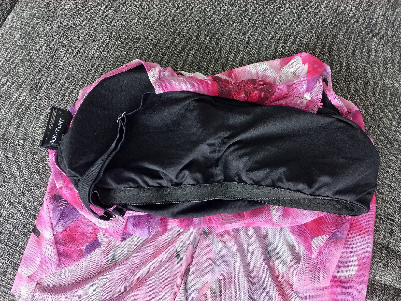 Badekleider & Bikinis: Tankini Gr. 52 ungetragen – Neu (gemäss Beschreibung) aus Oberuzwil von venditum. 3