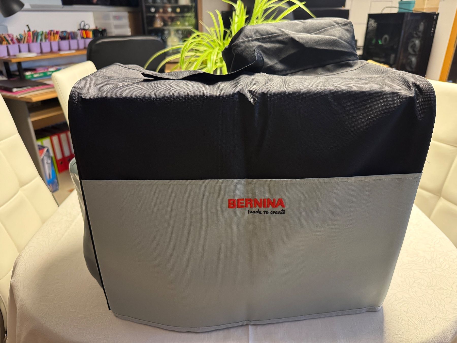 Bernina Macchine da cucire: BERNINA L850 Overlock – mit One-Step Lufteinfädler – Nuovo (secondo la descrizione) da Ramsen venduto da Winiger-Informatik 1