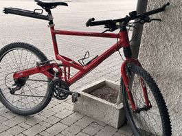 Cannondale Super V 700 MTB