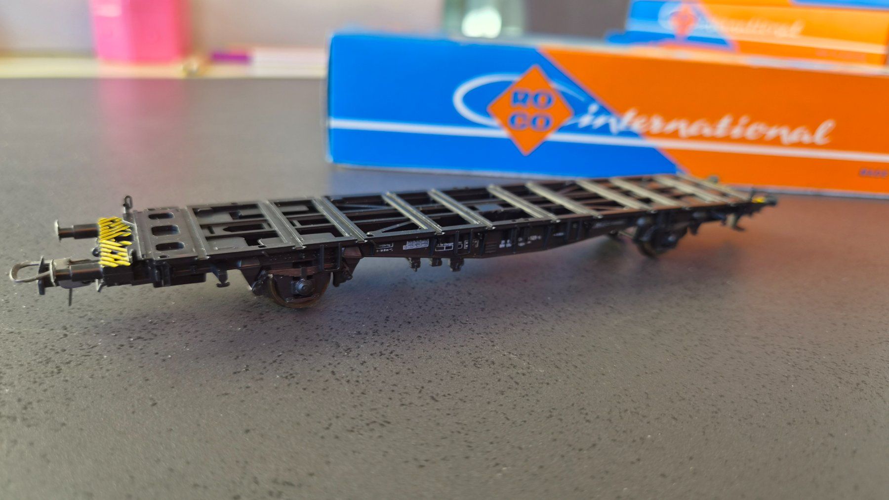 Roco Trains électriques: Roco 4318 Containerwagen H0 DC OVP – Neuf avec emballage d'origine à Huttwil par Tgv03 2