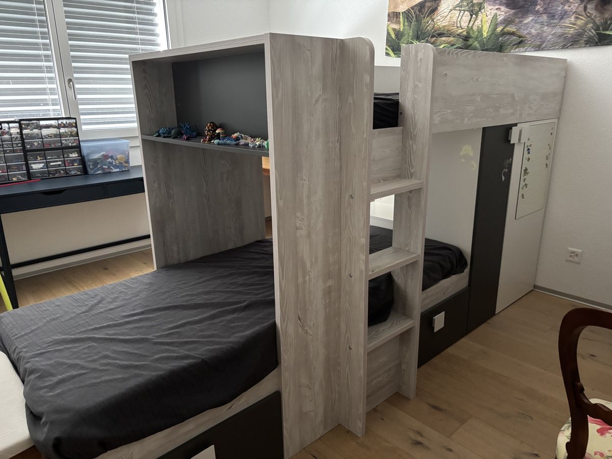 Letti: Lit double enfant avec armoire – Usato da Salvenach venduto da gwenwywar 1
