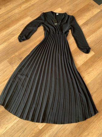 ZEBRA schwarzes Traum Maxikleid Plissee Gr. XS