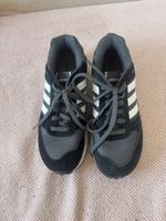 Adidas Sneaker schwarz weiss Grösse 40 gebrauchter Zustand