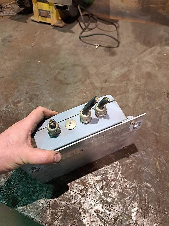 Konverter: Convertitore DC-DC 12V/24V Spannungswandler – Gebraucht aus Giornico von JonasC. 1
