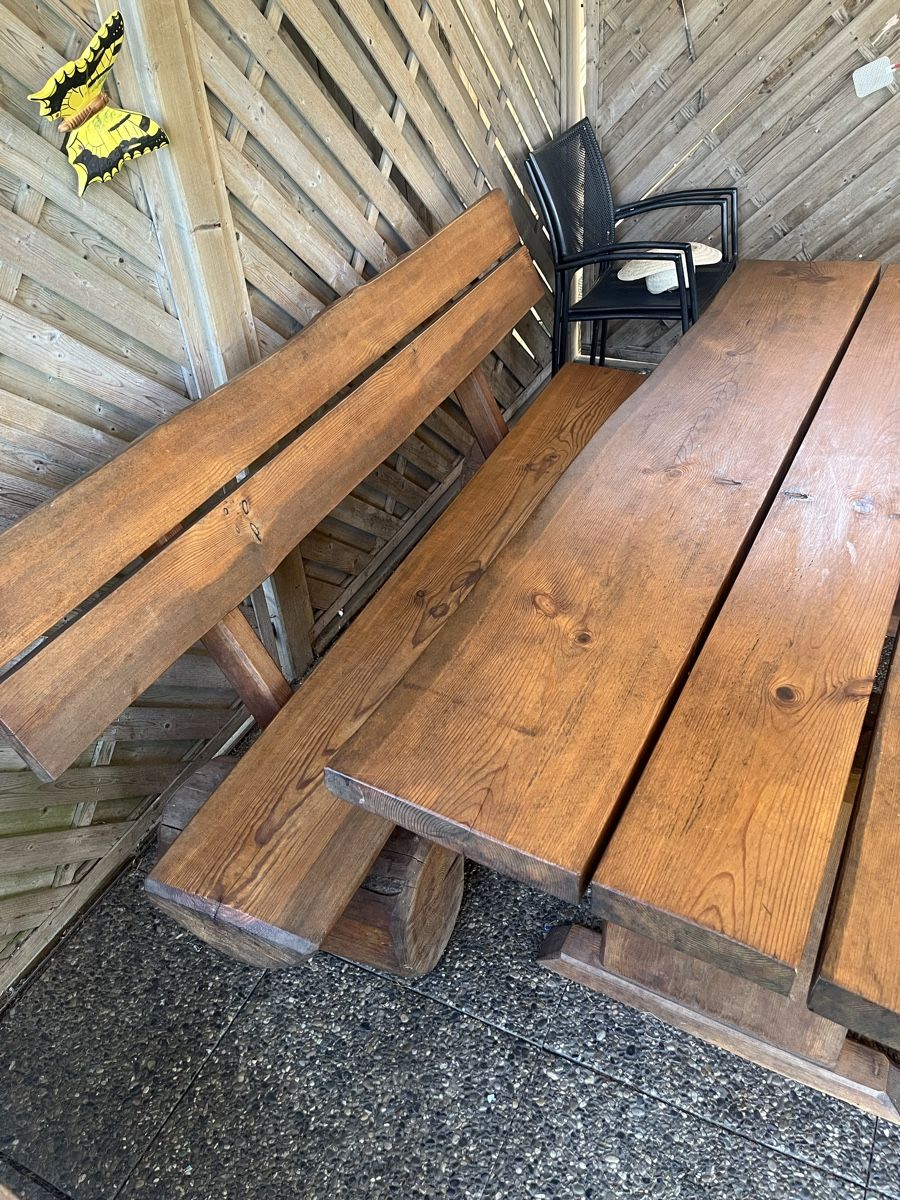 Set di tavolo e panche: Holztisch mit Bank – Usato da Leuzigen venduto da knuschpi86 2