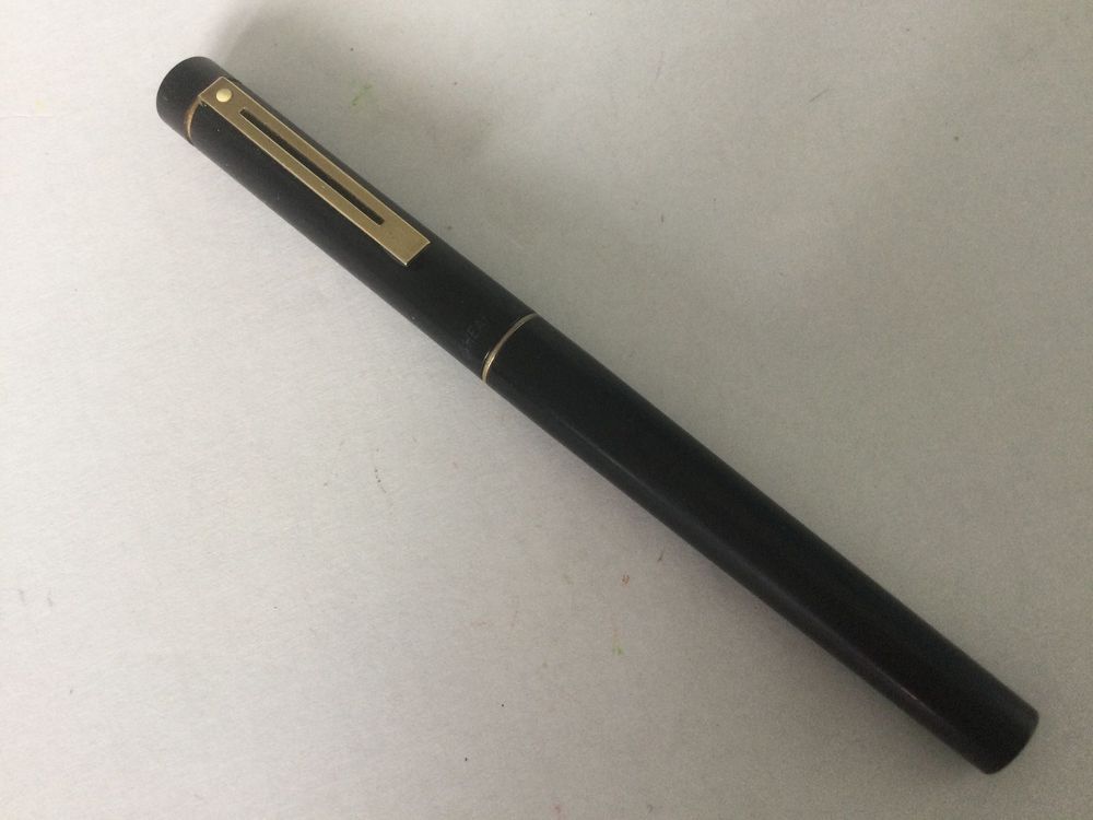 Stylo Plume Sheaffer Targa 676S, Plume Or 23K, Made In USA, Occasion Sans Boîte