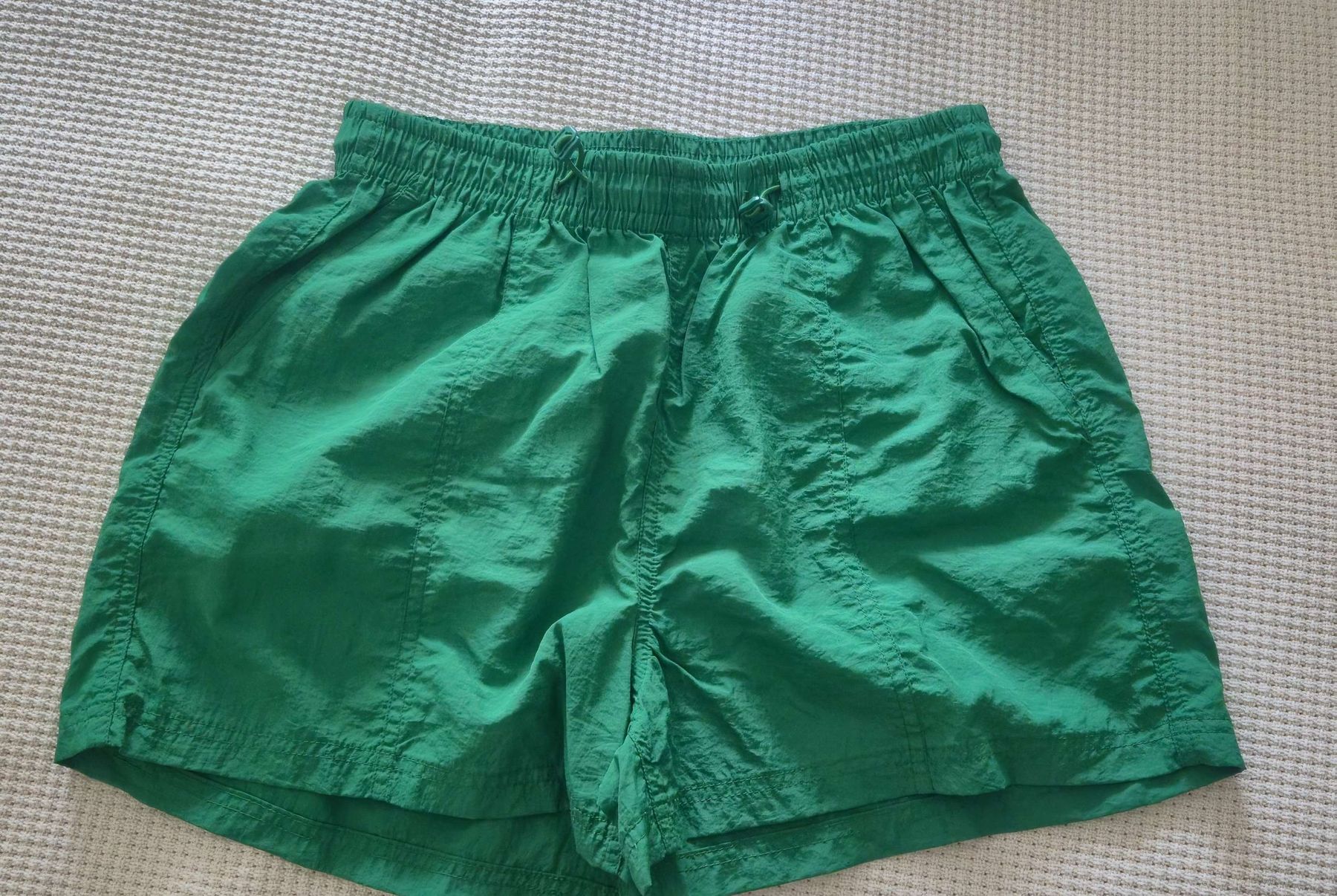 Costumi da bagno: Short de bain vert taille élastique état neuf – Nuovo (secondo la descrizione) da Le Locle venduto da Arya4