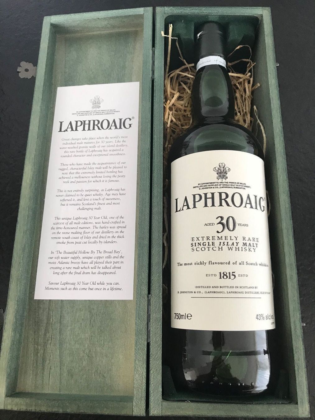 Laphroaig Spirituosen: LAPHROAIG 30 Years 43% vol. – Neu und originalverpackt aus Utzigen von Lavendel1975
