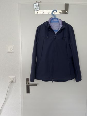 Windstopper mit Kapuze, gefüttert, neuwertig, Grösse M￼