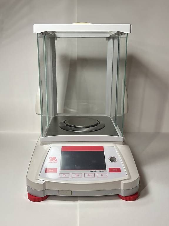 Attrezzature mediche: Ohaus Adventurer AX124M – Usato da Gempenach venduto da amdor