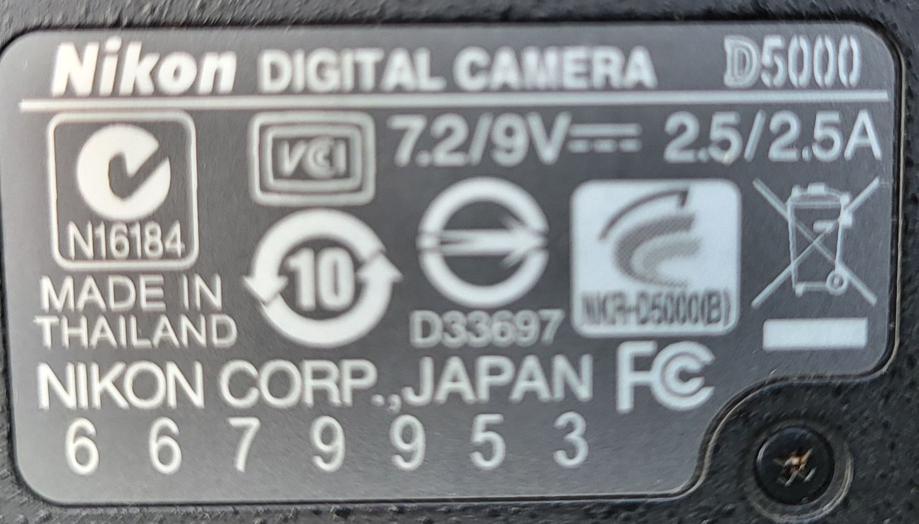 Nikon Fotocamera: Nikon D5000 Spiegelreflex Kamera – Usato da Aarburg venduto da etceterae 3