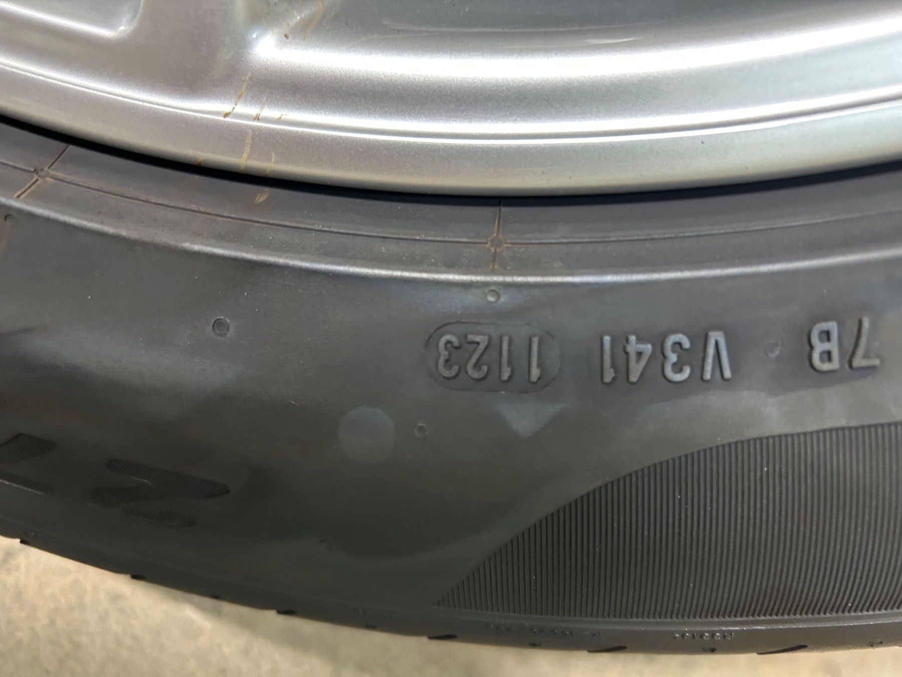 Porsche Pneumatici & Ruote complete: Porsche Cayenne Alufelgen – Usato da freienbach venduto da gatuzo 4