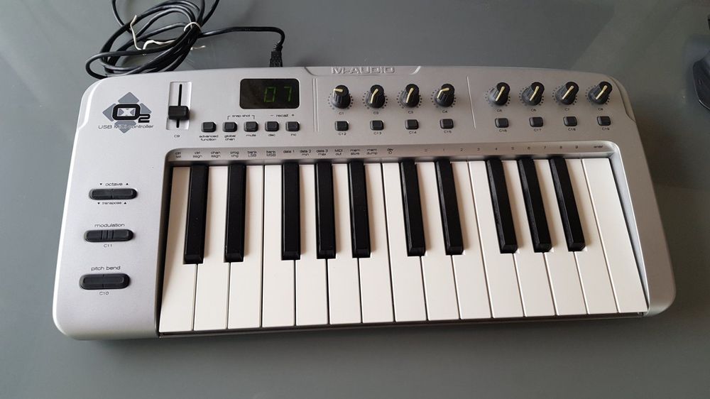 M-Audio O2 Midi Controller mit USB Anschluss und Midi-Out. (Gebraucht ...