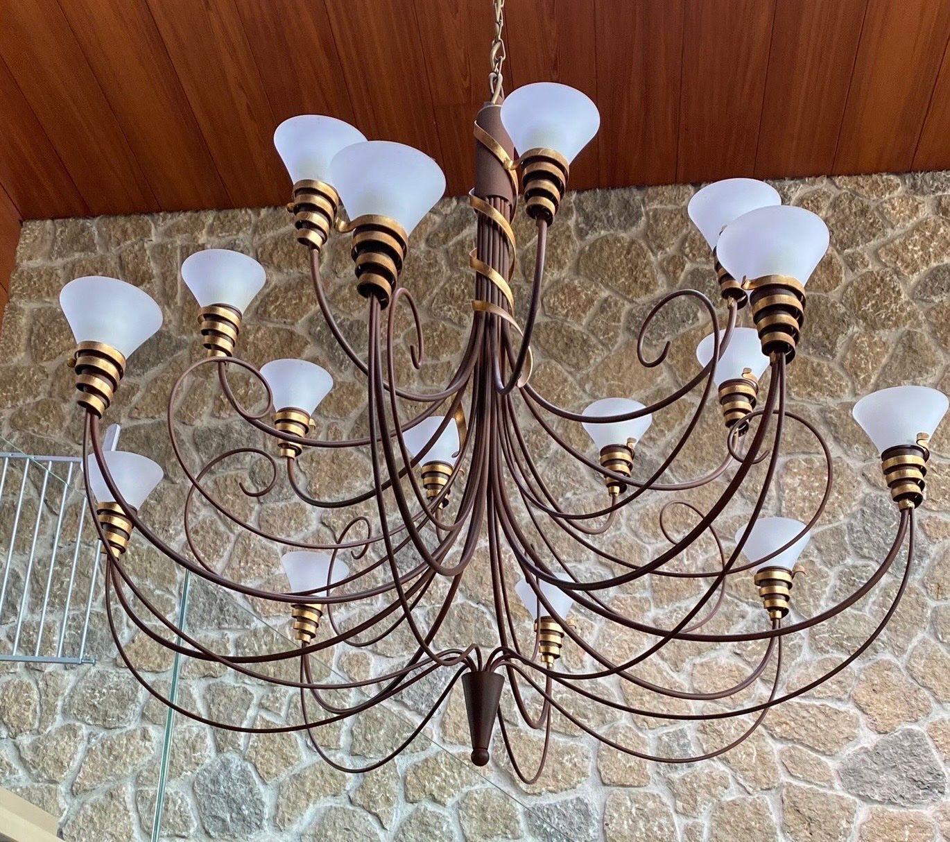 Lampade: grand lustre à 16 branches – Usato da Romont FR venduto da jeanne110 2